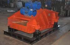  High frequency dewatering screen